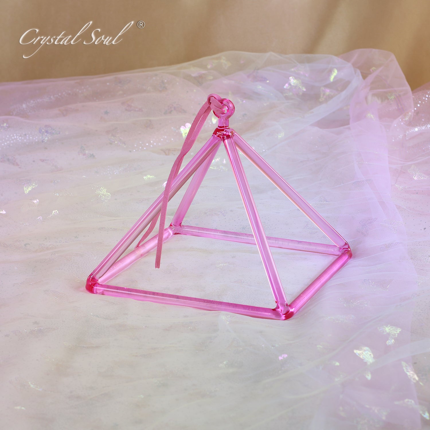 Crystal Soul Clear Quartz Pyramid Customized Colors Factory Direct Delivery