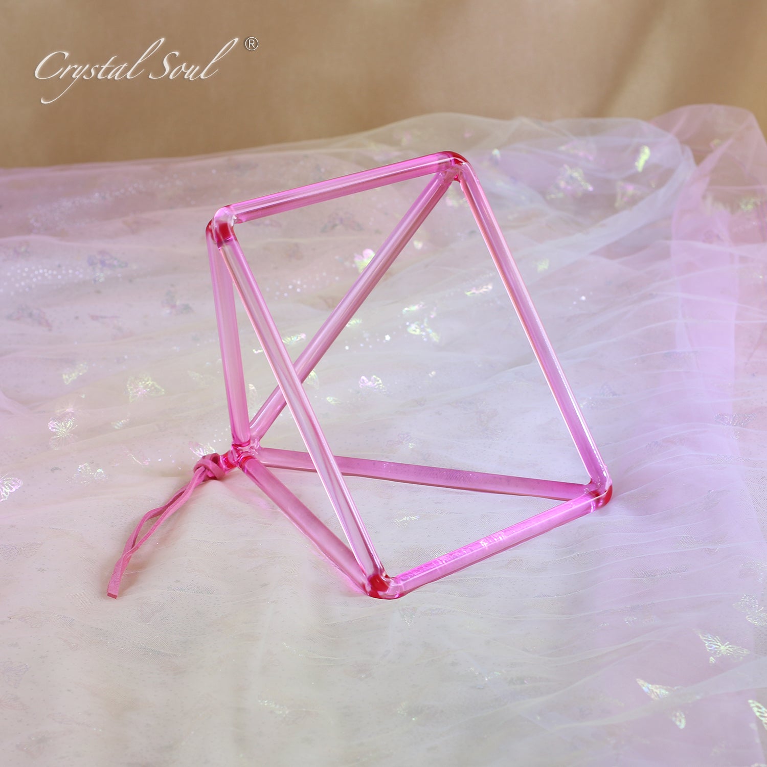 Crystal Soul Clear Quartz Pyramid Customized Colors Factory Direct Delivery